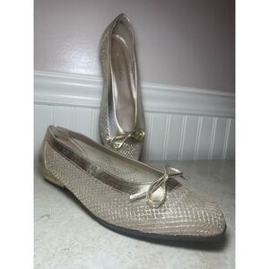 VTG California Magdesians Womens 10 WW Gold Shimmery Mesh Faux Leather Flats